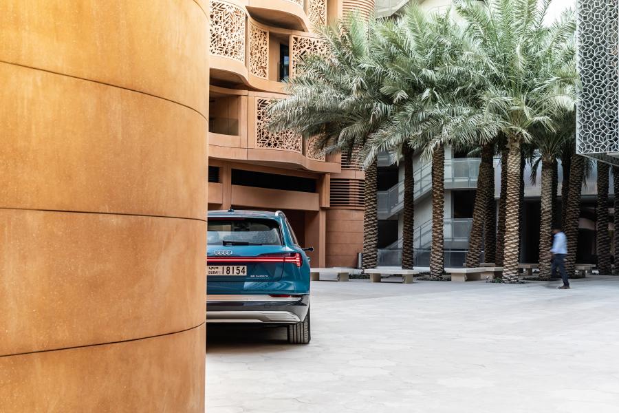  Audi e-tron 55 Quattro 2019 года  (WW) (фото 293 из 452)